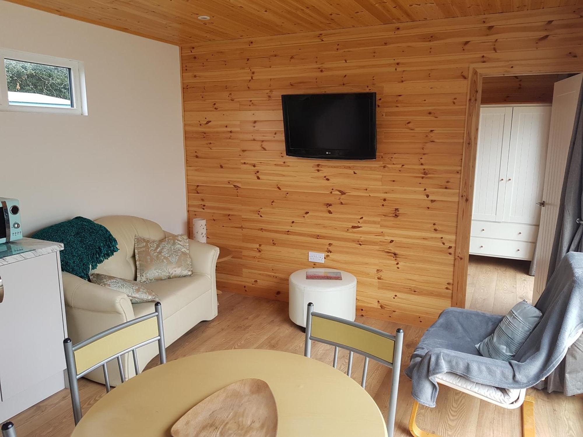Acorn Camping And Caravan Park Llantwit Major Dış mekan fotoğraf