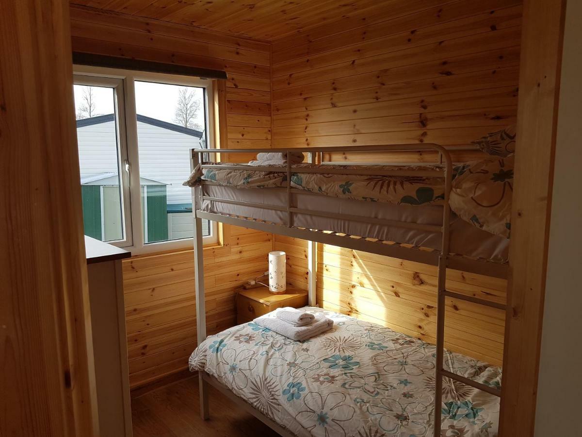 Acorn Camping And Caravan Park Llantwit Major Dış mekan fotoğraf