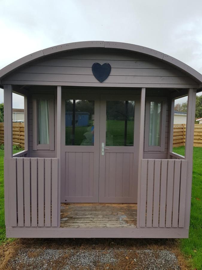 Acorn Camping And Caravan Park Llantwit Major Dış mekan fotoğraf
